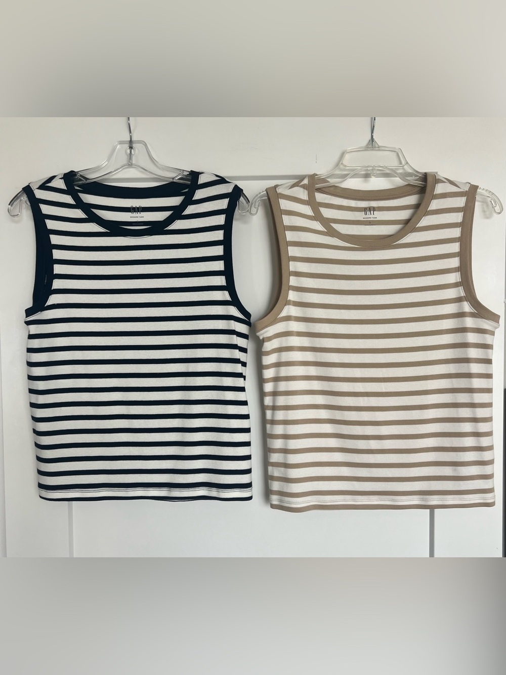 Two GAP Striped Sleeveless Crewneck Tank Tops Navy/White Beige/White Size Large